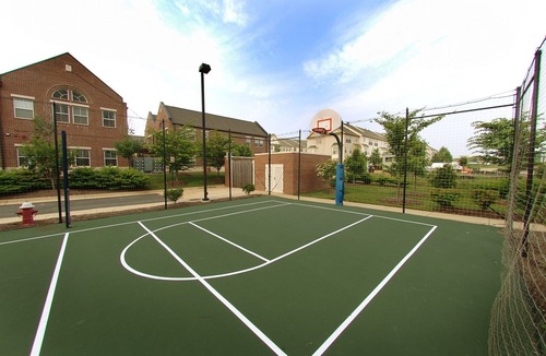 Potomac Falls Hotel | Hampton Inn Dulles/Cascades