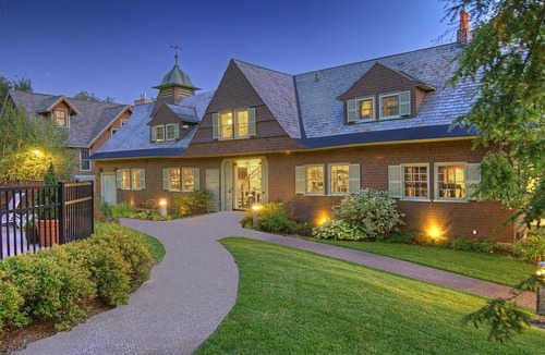 Proctorsville Hotel | Pointe at Castle Hill Resort