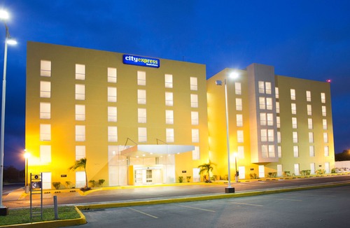 Chetumal Hotel | City Express Chetumal