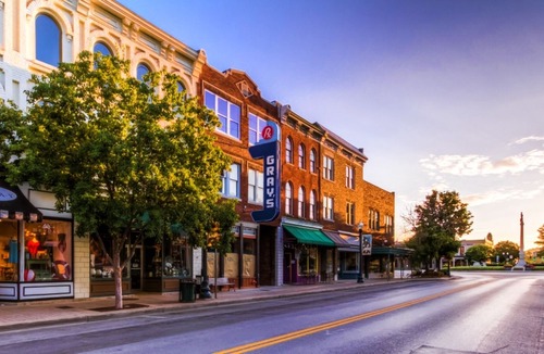 Tullahoma Hotel | Baymont by Wyndham Tullahoma
