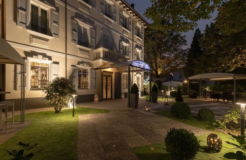 Novellara Hotel | Hotel Villa Petra