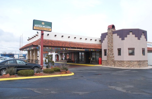 Farmington Hotel | Brentwood Inn & Garden