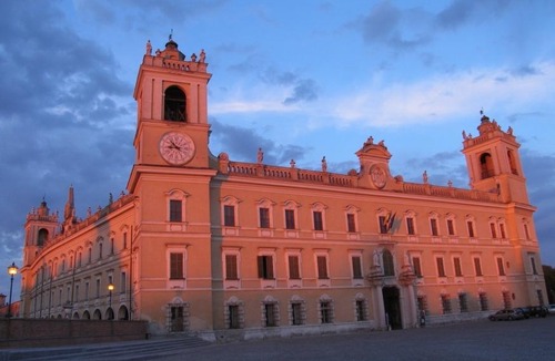 Colorno Hotel | La Meridiana Affittacamere