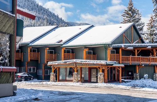 Banff Hotel | The Dorothy Motel