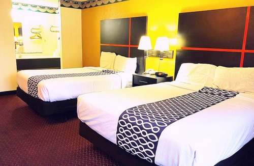 Gadsden Hotel | Rodeway Inn Gadsden 1-59 Exit 183
