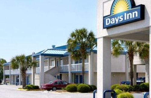 Adel Hotel | Days Inn by Wyndham Adel-South Georgia-Motorsports Park
