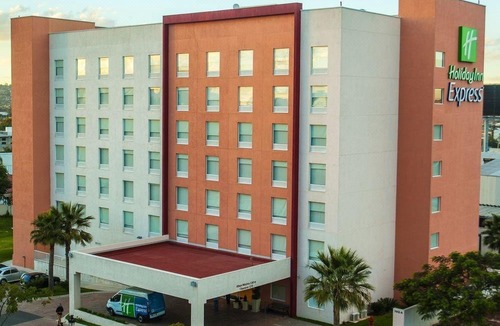 Tlaquepaque Hotel | Holiday Inn Express Guadalajara Aeropuerto, an Ihg Hotel