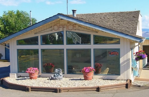 Kamloops Hotel | Hospitality Inn