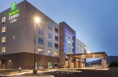Hudson Hotel | Holiday Inn Express & Suites Hudson I-94, an Ihg Hotel