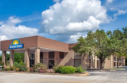Clinton Hotel | Days Inn by Wyndham Clinton-Presbyterian College