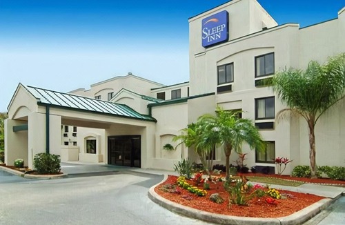 Bayou Oaks Hotel | Sleep Inn Sarasota North