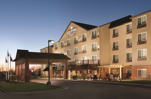 West Newton Hotel | Country Inn & Suites by Radisson, Indianapolis Airport South, IN