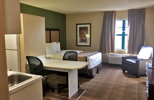 Akron Hotel | Extended Stay America Suites - Akron - Copley - East