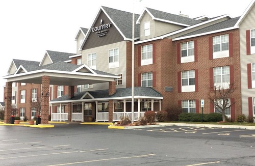 Kenosha Hotel | Country Inn & Suites by Radisson, Kenosha, WI