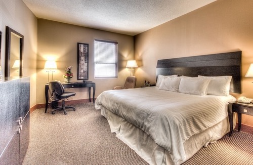 Grande Prairie Hotel | Podollan Inn & Spa - Grande Prairie