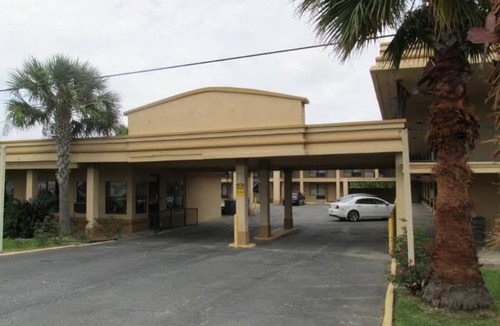 Lake Charles Hotel | Days Inn by Wyndham Lake Charles