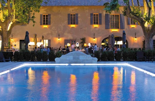 Les Baux-de-Provence Hotel | Domaine de Manville