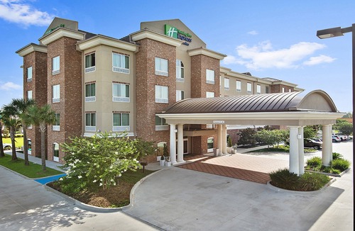 Gonzales Hotel | Holiday Inn Express & Suites Gonzales, an Ihg Hotel
