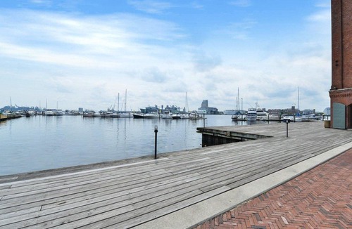 Fells Point Hotel | The Inn at Henderson's Wharf, Ascend Hotel Collection