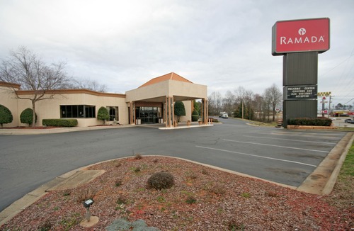 Barium Springs Hotel | Ramada by Wyndham Statesville