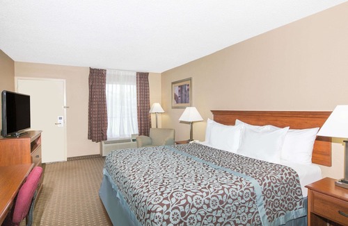 Ripley Hotel | Days Inn by Wyndham Ripley
