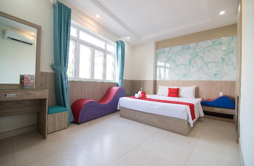 Binh Thanh Hotel | RedDoorz Plus near Gia Dinh International Hospital 2