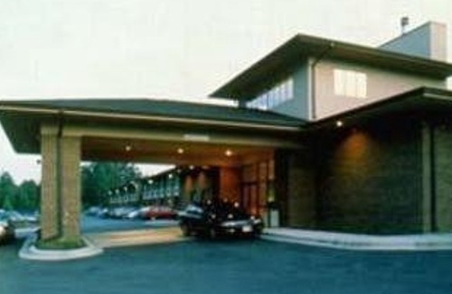 Hickory Hotel | Quality Suites Convention Center - Hickory