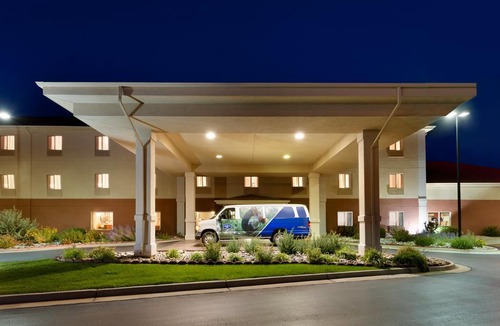 Gillette Hotel | Hampton Inn Gillette