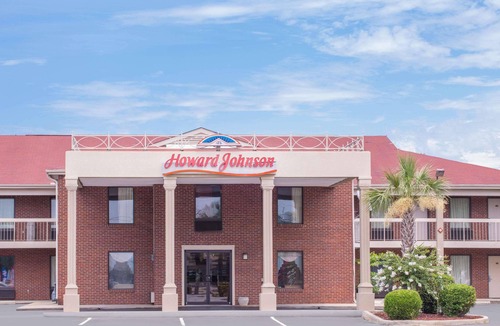 Aiken Hotel | Howard Johnson by Wyndham Aiken