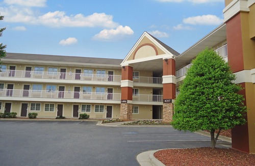 Greensboro Hotel | Extended Stay America Suites - Greensboro - Wendover Ave - Big Tree Way