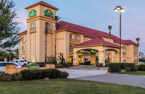 Tomball Hotel | La Quinta by Wyndham Tomball