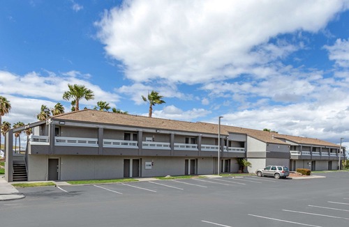 Kettleman City Hotel | Quality Inn Kettleman City Near Hwy 41