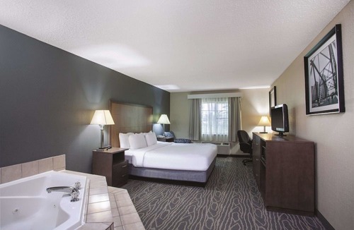 North Chesterfield Hotel | La Quinta Inn by Wyndham Richmond South