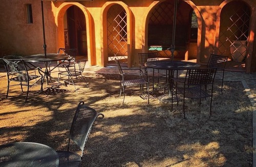 Oracle Hotel | El Rancho Robles
