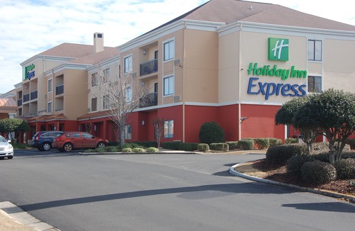Tifton Hotel | Holiday Inn Express Tifton, an IHG Hotel
