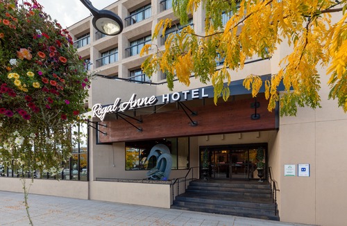 Kelowna Central Business District Hotel | Royal Anne Hotel