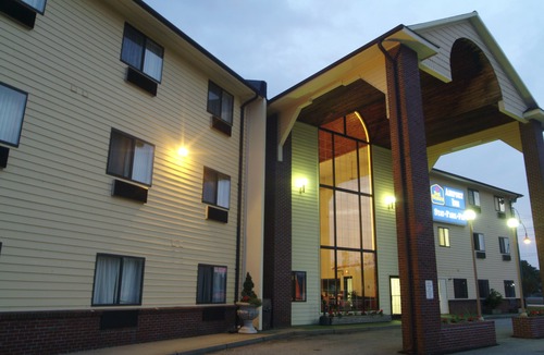 Warwick Hotel | Best Western Airport Inn Warwick