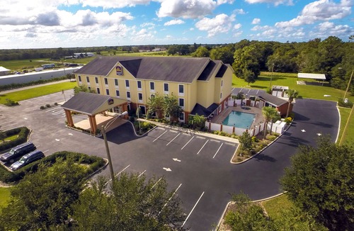Walker's Island Hotel | Best Western Heritage Inn and Suites