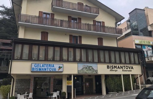 Castelnovo ne' Monti Hotel | Albergo Ristorante Bismantova
