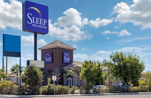 Oildale Hotel | Sleep Inn & Suites Bakersfield North