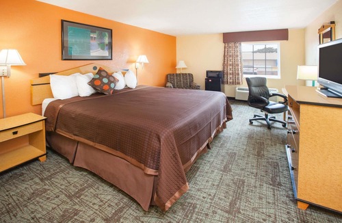 Alma Hotel | Days Inn by Wyndham Alma