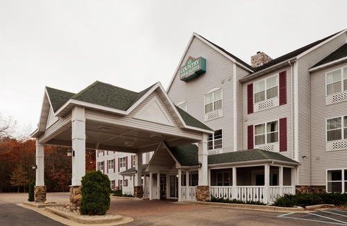 Stevens Point Hotel | Country Inn & Suites by Radisson, Stevens Point, WI