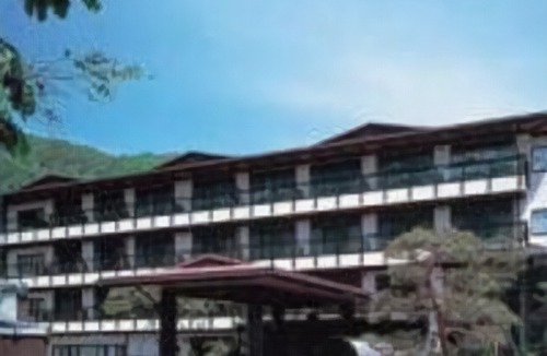 Shiozawa Onsen Hotel | Okada Ryokan Warakutei