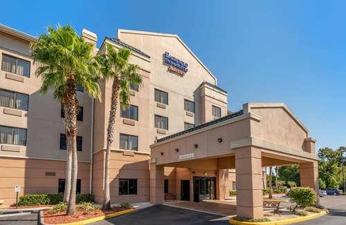 Holiday Hotel | Fairfield Inn and Suites Holiday Tarpon Springs