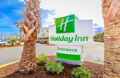 Surfside Beach Hotel | Holiday Inn Oceanfront at Surfside Beach, an Ihg Hotel