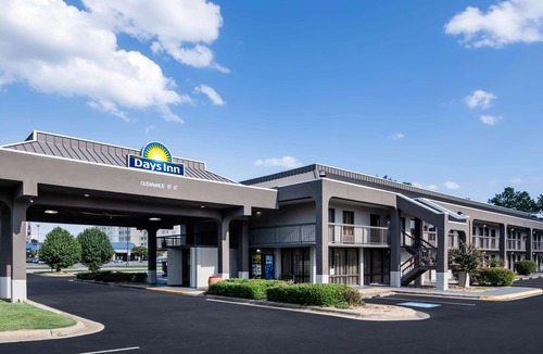 Wilson Hotel | Days Inn by Wyndham Wilson