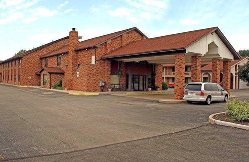 Bowling Green Hotel | Best Western Falcon Plaza