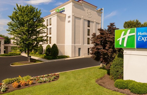 Bermuda Hotel | Holiday Inn Express - Chester, an Ihg Hotel
