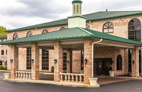 Forest Park Hotel | Quality Inn & Suites Cincinnati I-275