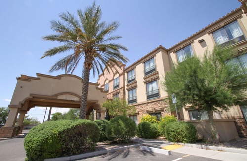 Florence Hotel | GreenTree Inn and Suites Florence, AZ